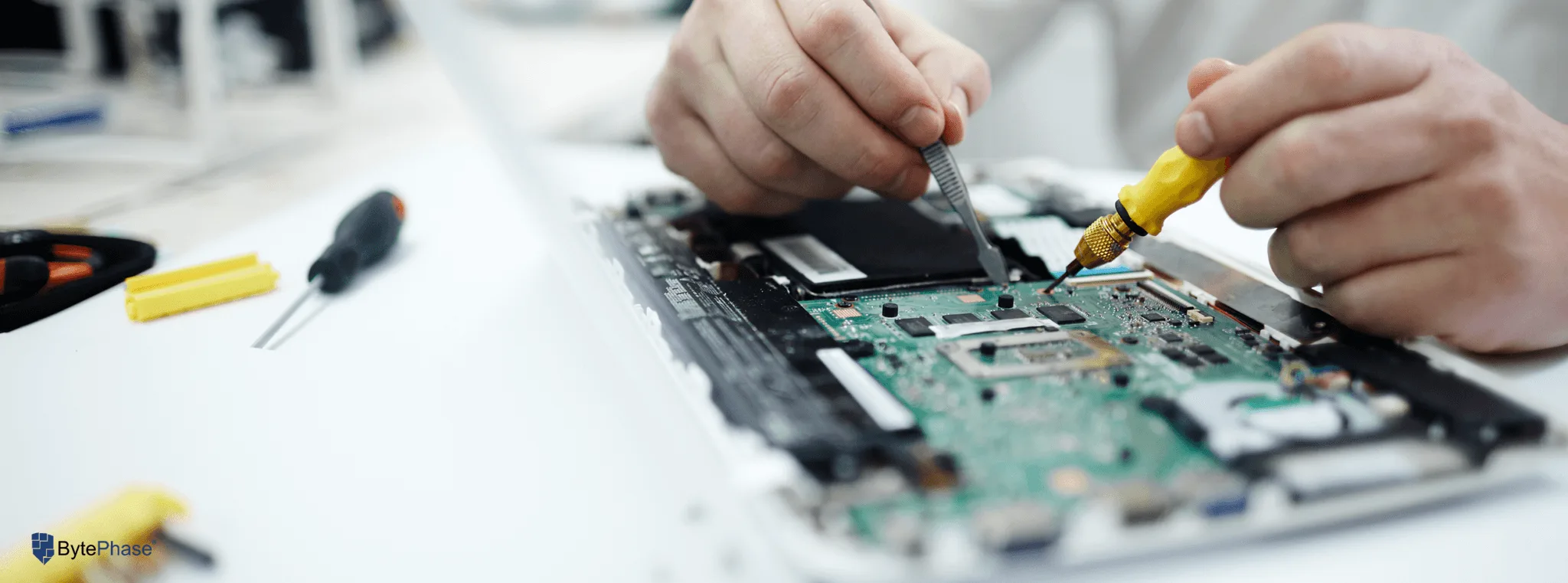 Common Laptop Hardware Problems and Solutions (2026 Guide) Common Laptop Hardware Problems and Solutions